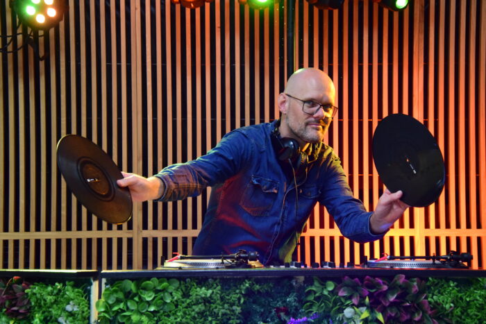 DJ Bart